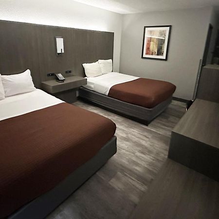 Magnuson Hotel Fort Wayne North - Coliseum Екстериор снимка
