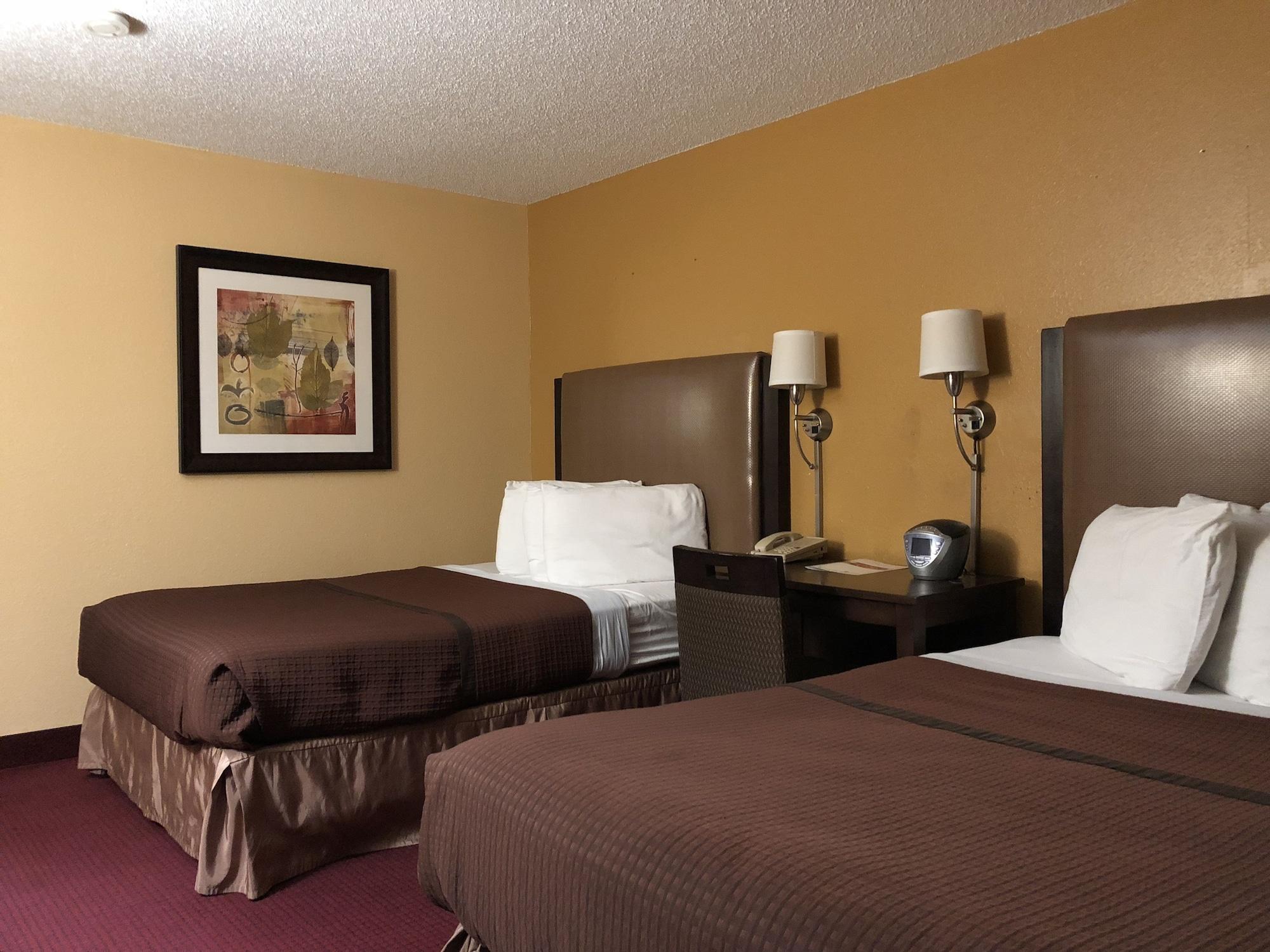 Magnuson Hotel Fort Wayne North - Coliseum Екстериор снимка