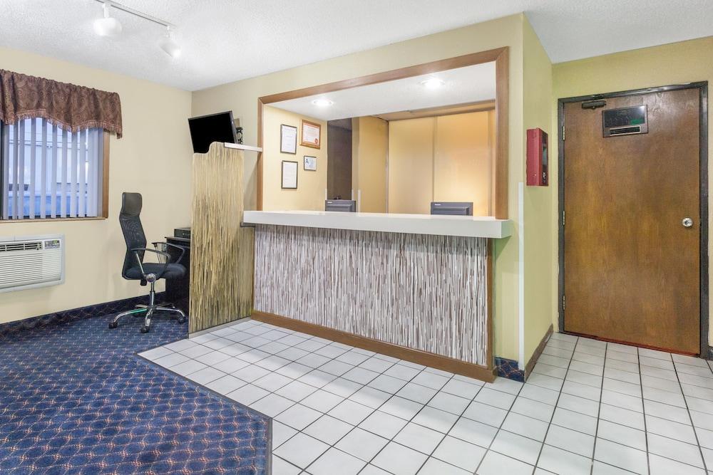 Magnuson Hotel Fort Wayne North - Coliseum Екстериор снимка