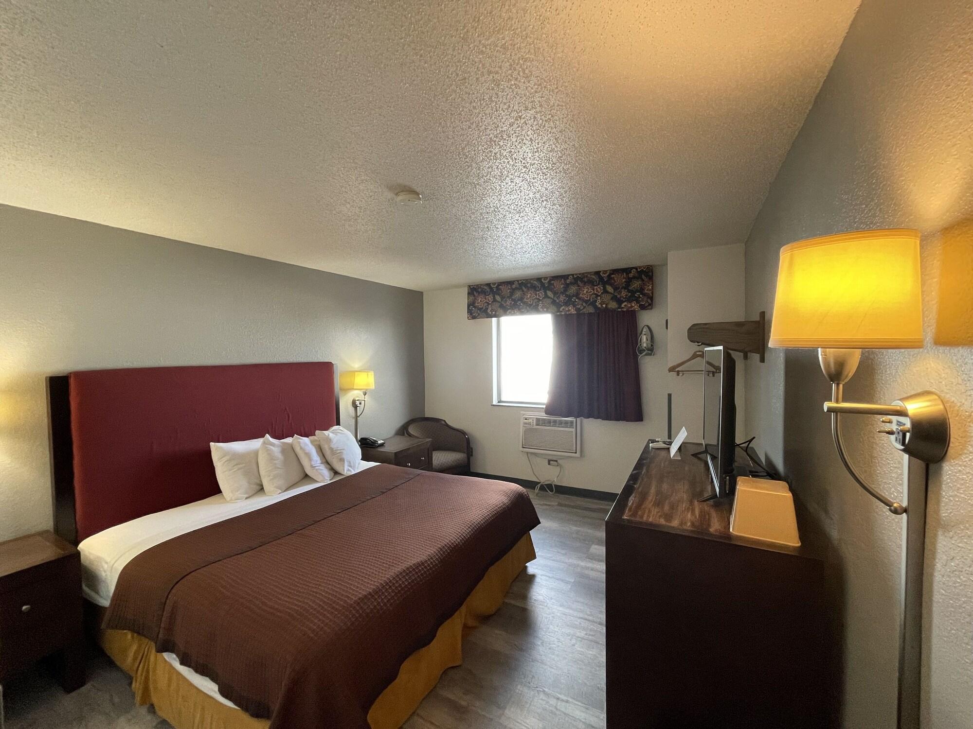Magnuson Hotel Fort Wayne North - Coliseum Екстериор снимка