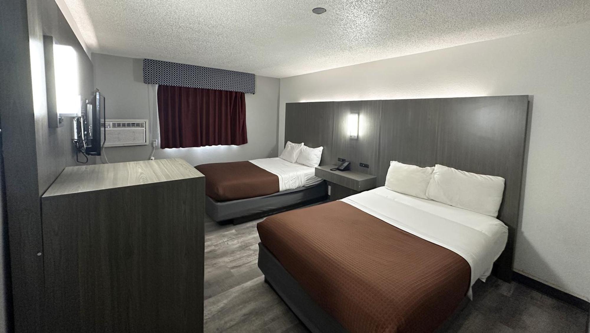 Magnuson Hotel Fort Wayne North - Coliseum Екстериор снимка