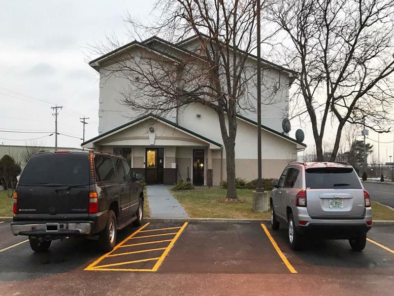 Magnuson Hotel Fort Wayne North - Coliseum Екстериор снимка
