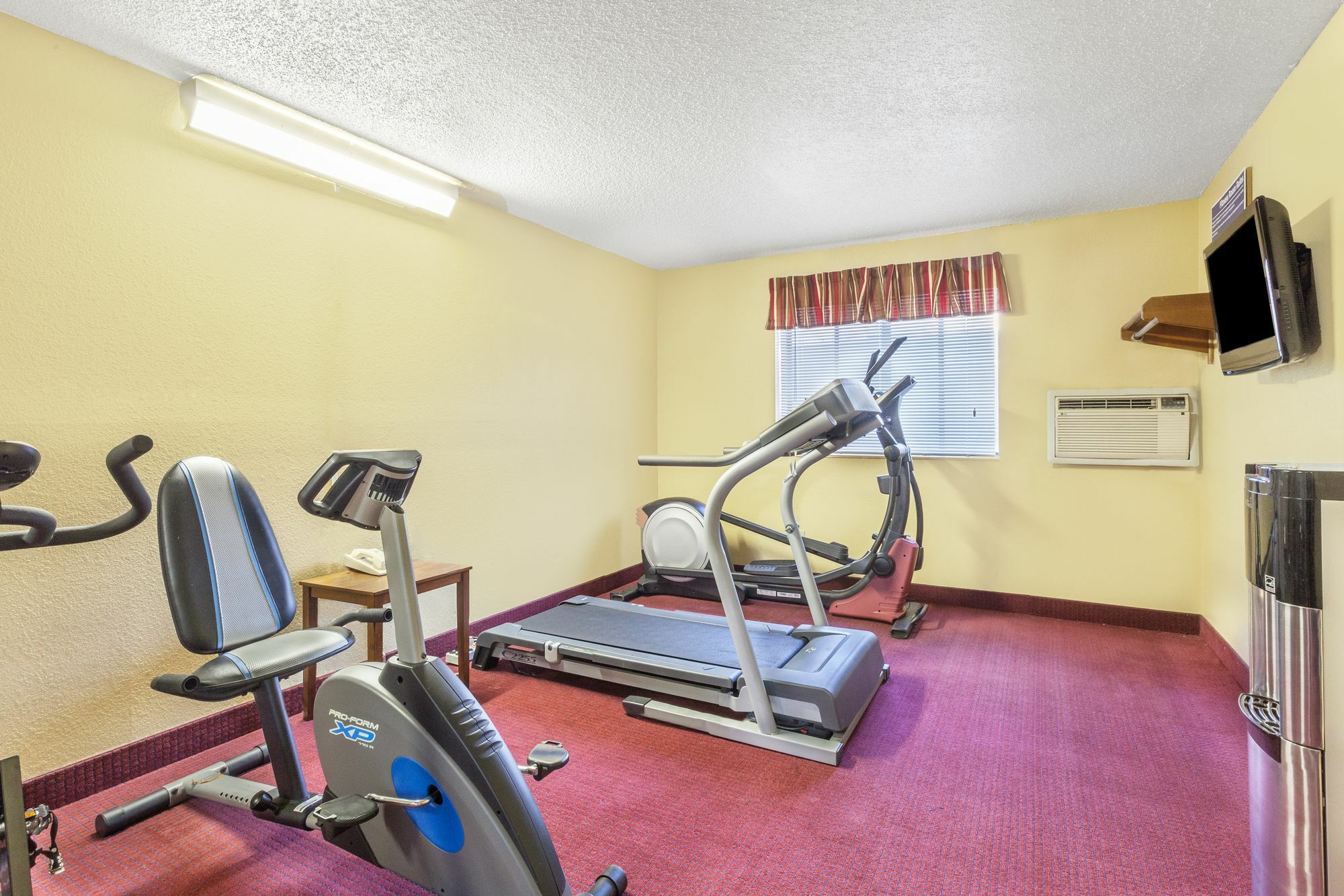 Magnuson Hotel Fort Wayne North - Coliseum Екстериор снимка